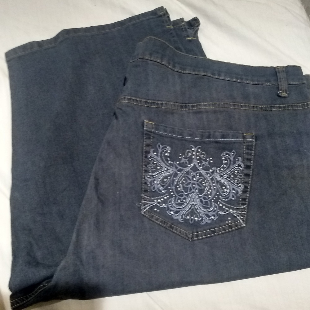 Gloria Vanderbilt Amanda 22